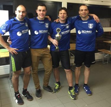 Es blieb bis zur letzten Spielrunde spannend. Den Sieg und den Pokal holte sich das Fanionteam der Männerriege Wittnau. (Foto: zVg)