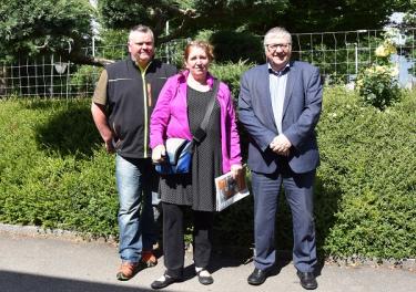 Freuen sich auf einen guten slowUp Hochrhein: Armin Eschbach (v.l.), Helene Häseli und Hansueli Bühler. Foto: Susanne Hörth