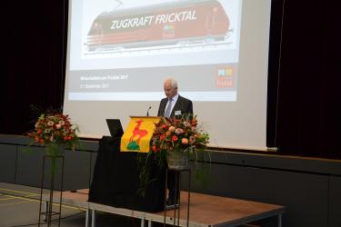 Christian Fricker, Präsident Planungsverband Fricktal Regio (Repla), begrüsste zum Wirtschaftsforum Fricktal in Gipf-Oberfrick. Foto: Janine Tschopp
