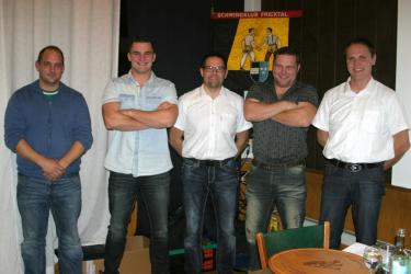 Freimitglied Mathias Schmid (von links), David Schmid (Vereinsmeister), David Schmid (Ehrenmitglied), Thomas Stocker (Freimitglied) und Präsident David Schreiber.