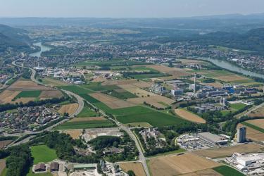 Bis zu 3000 neuen Arbeitsplätzen wird im Sisslerfeld gerechnet. Dadurch nimmt der Verkehr zu, was wiederum nach einem Mobilitätsplan verlangt. Foto: Gerry Thönen