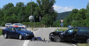 Unfall beim Kreisel in Sisseln. Foto: zVg