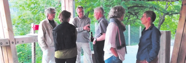 SP-Mitglieder beim Apéro im Waldhaus Gipf-Oberfrick. Foto: zVg