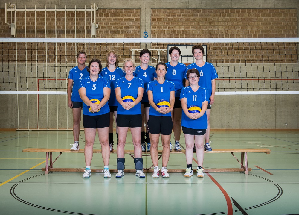 Neue Fricktaler Zeitung Damen 32+ gewinnen Fricktaler Volleyball