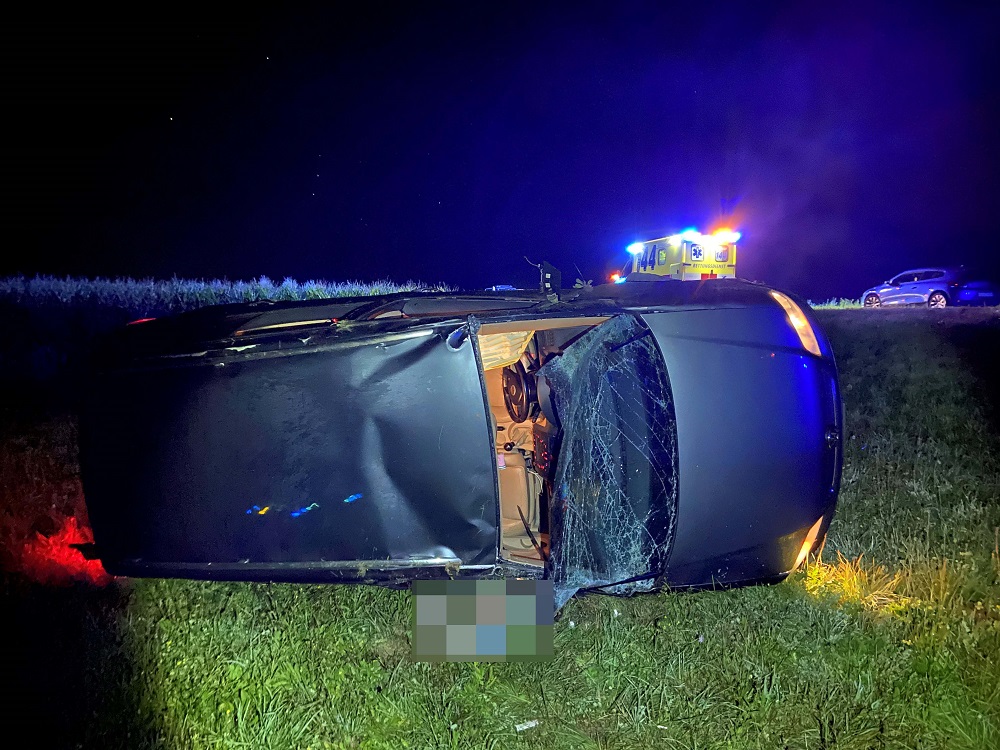 Neue Fricktaler Zeitung Strolchenfahrt Endet Mit Unfall